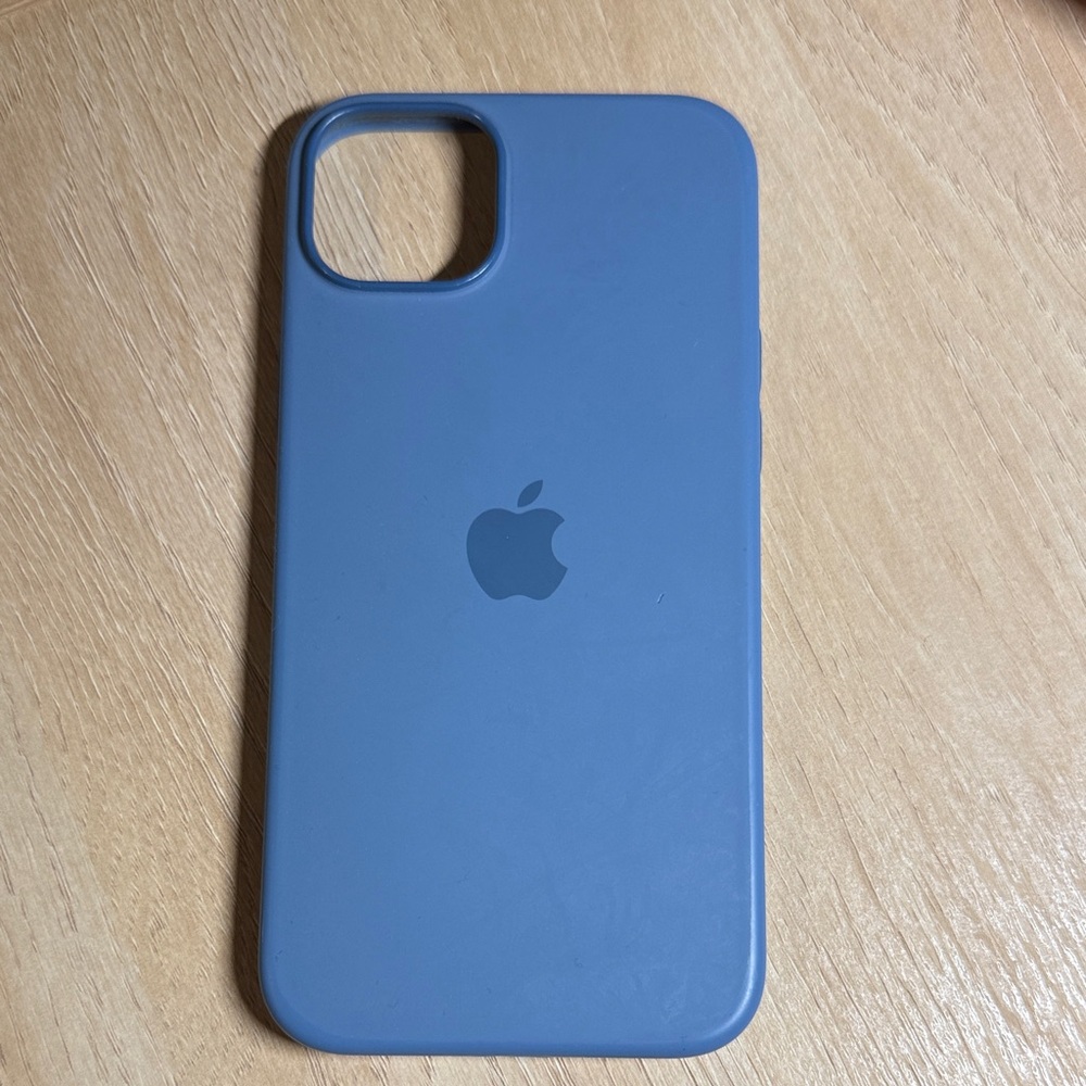 iPhone 15 Plus Apple Silicone Case in Winter Blue